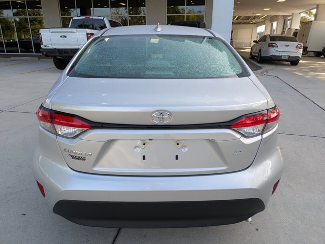 Used 2025 Toyota Corolla LE image 5
