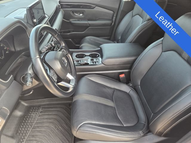 Used 2023 Honda Pilot Touring image 12