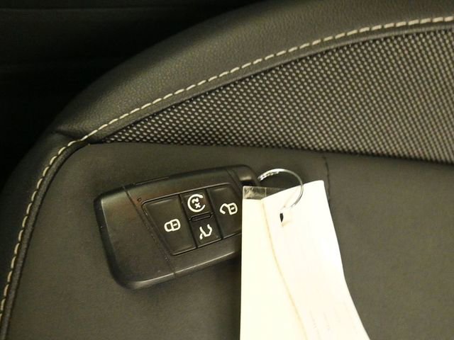 Used 2022 Volkswagen Taos SE image 15