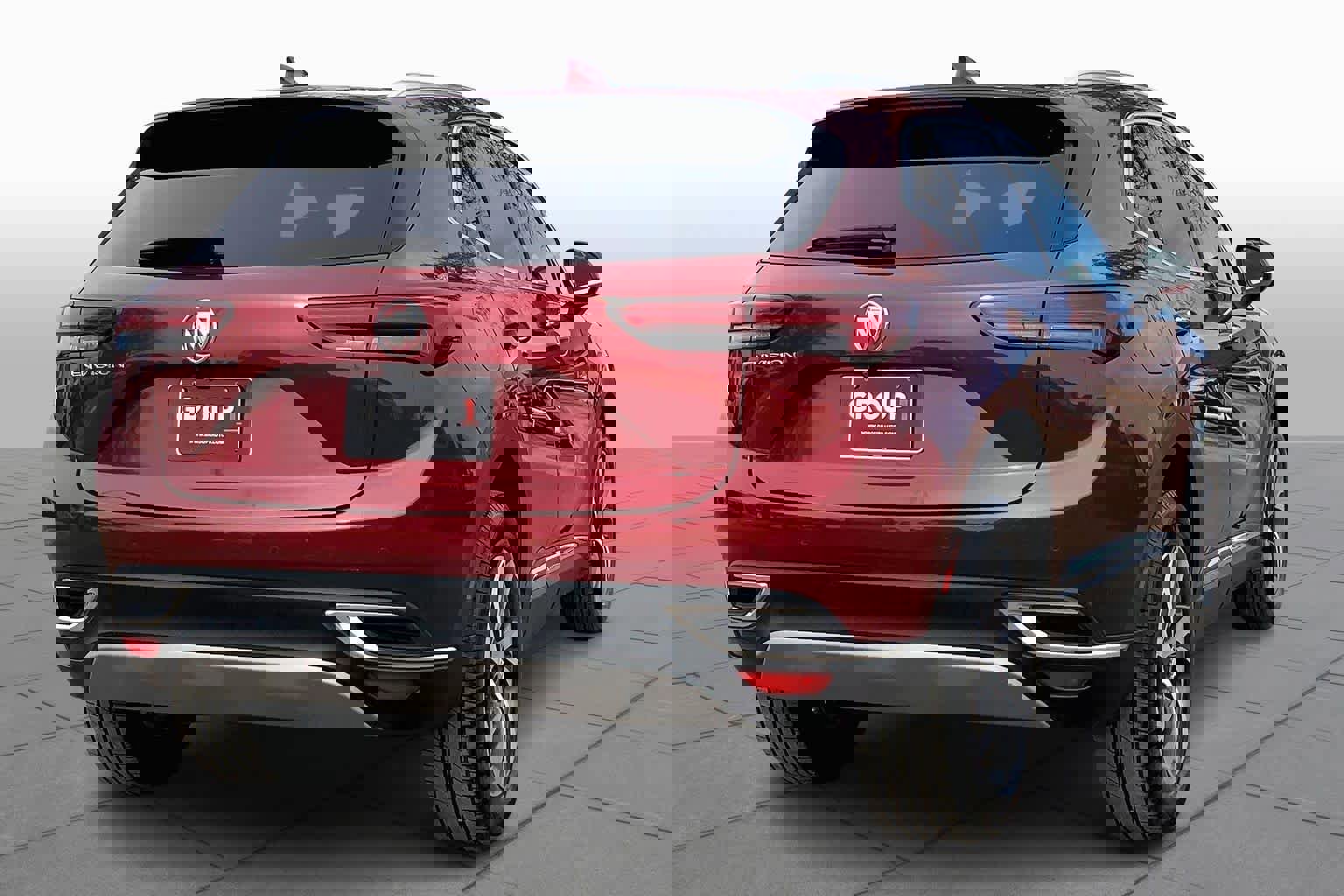 Used 2023 Buick Envision Essence image 3