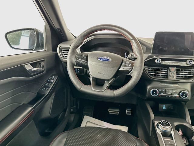 Certified 2023 Ford Escape ST-Line Select AWD/4WD image 30