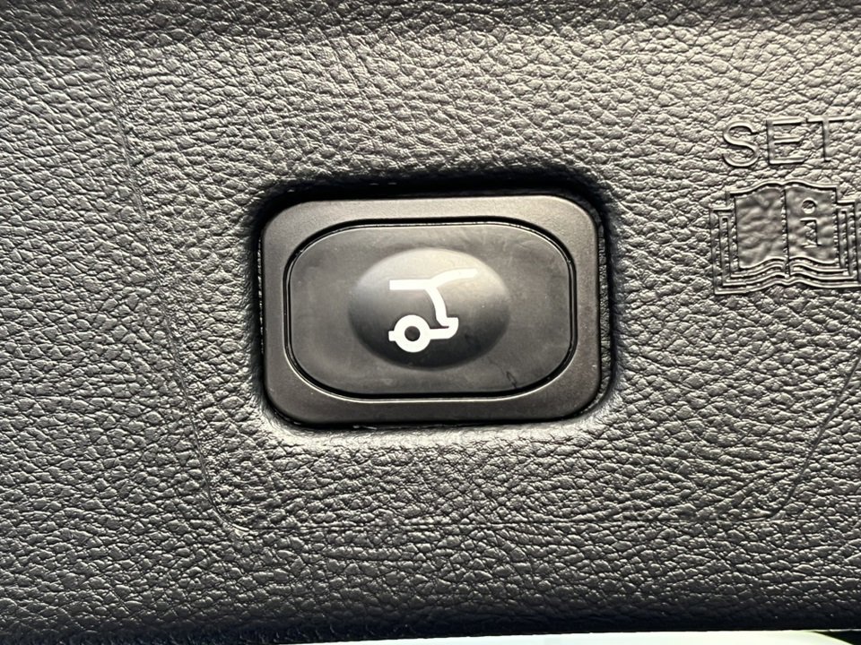 Certified 2024 Ford Edge SEL w/ Convenience Package image 37