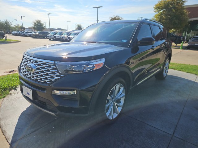 Certified 2023 Ford Explorer Platinum w/ Technology Package AWD/4WD image 2