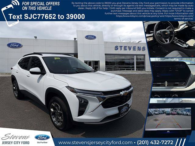 Used 2024 Chevrolet Trax LT w/ Driver Confidence Package