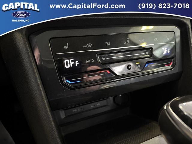 Used 2022 Volkswagen Tiguan SE image 33