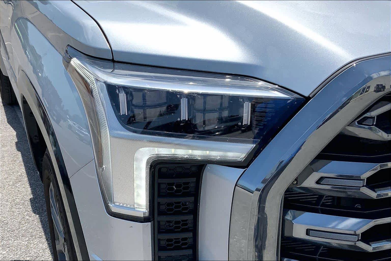 Used 2026 Toyota Tundra Platinum AWD/4WD image 28