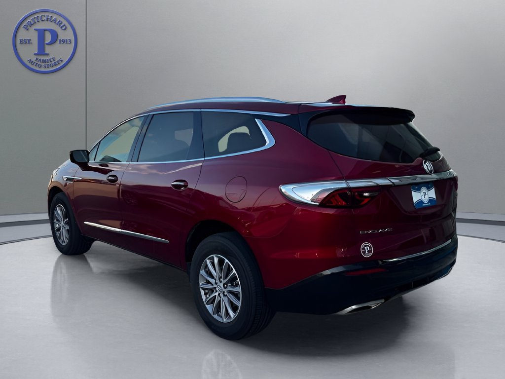 Used 2023 Buick Enclave Essence FWD image 8