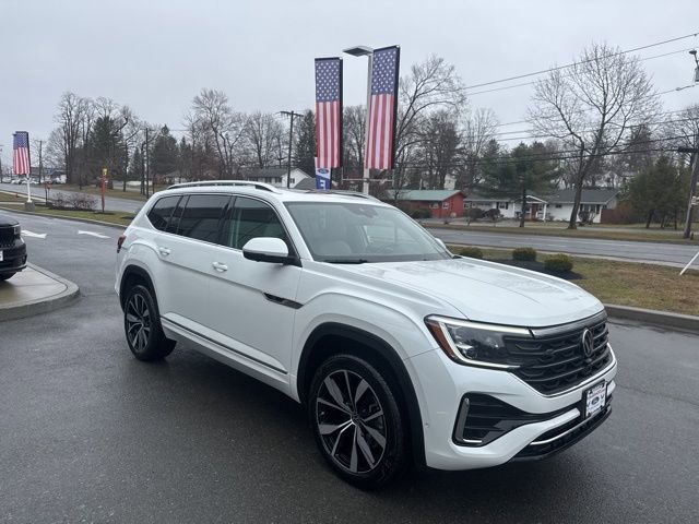 Used 2024 Volkswagen Atlas SEL Premium R-Line AWD/4WD image 4