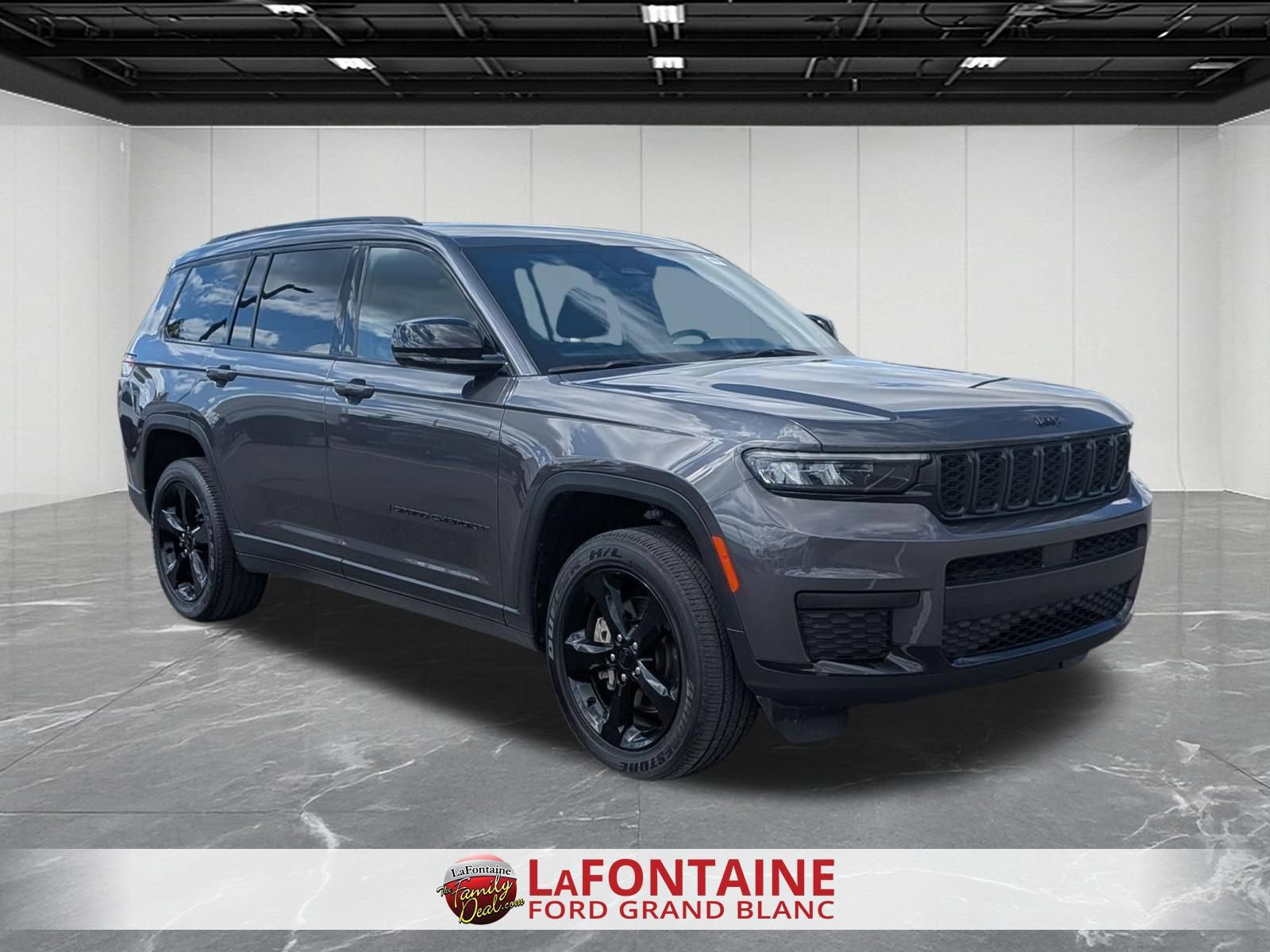 Used 2023 Jeep Grand Cherokee L Laredo AWD/4WD image 7