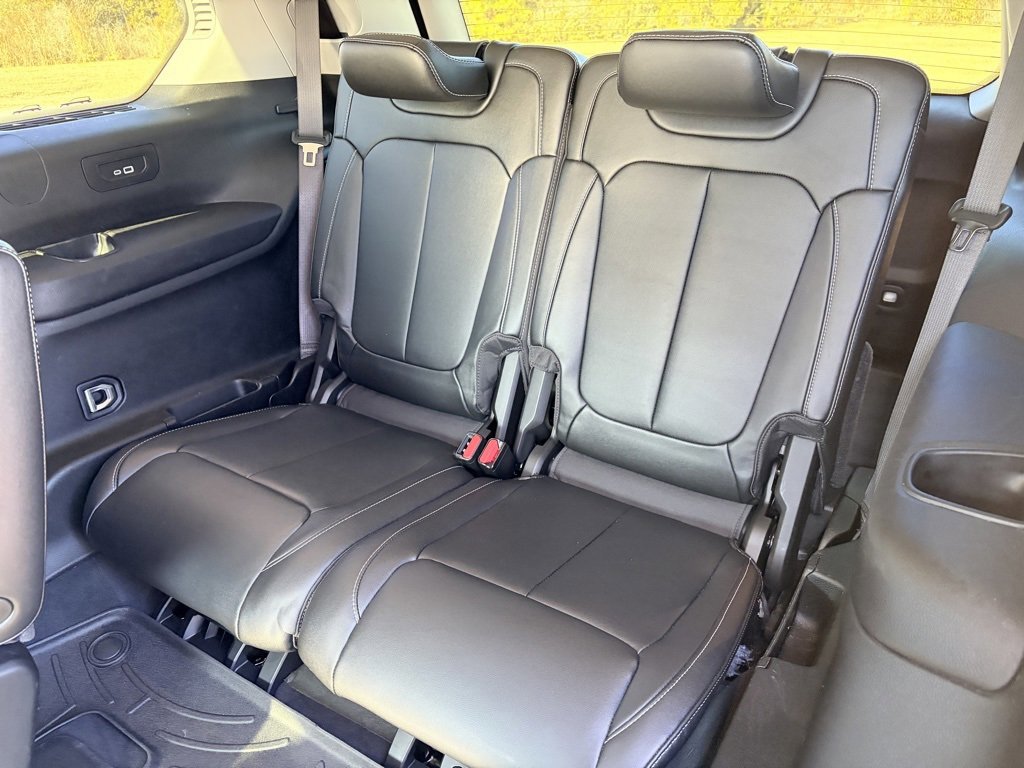 Used 2024 Jeep Grand Cherokee L Limited w/ MOPAR Finishing Package image 26