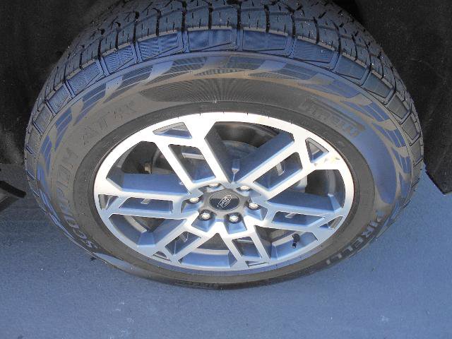 Certified 2025 Ford Expedition Active AWD/4WD image 17