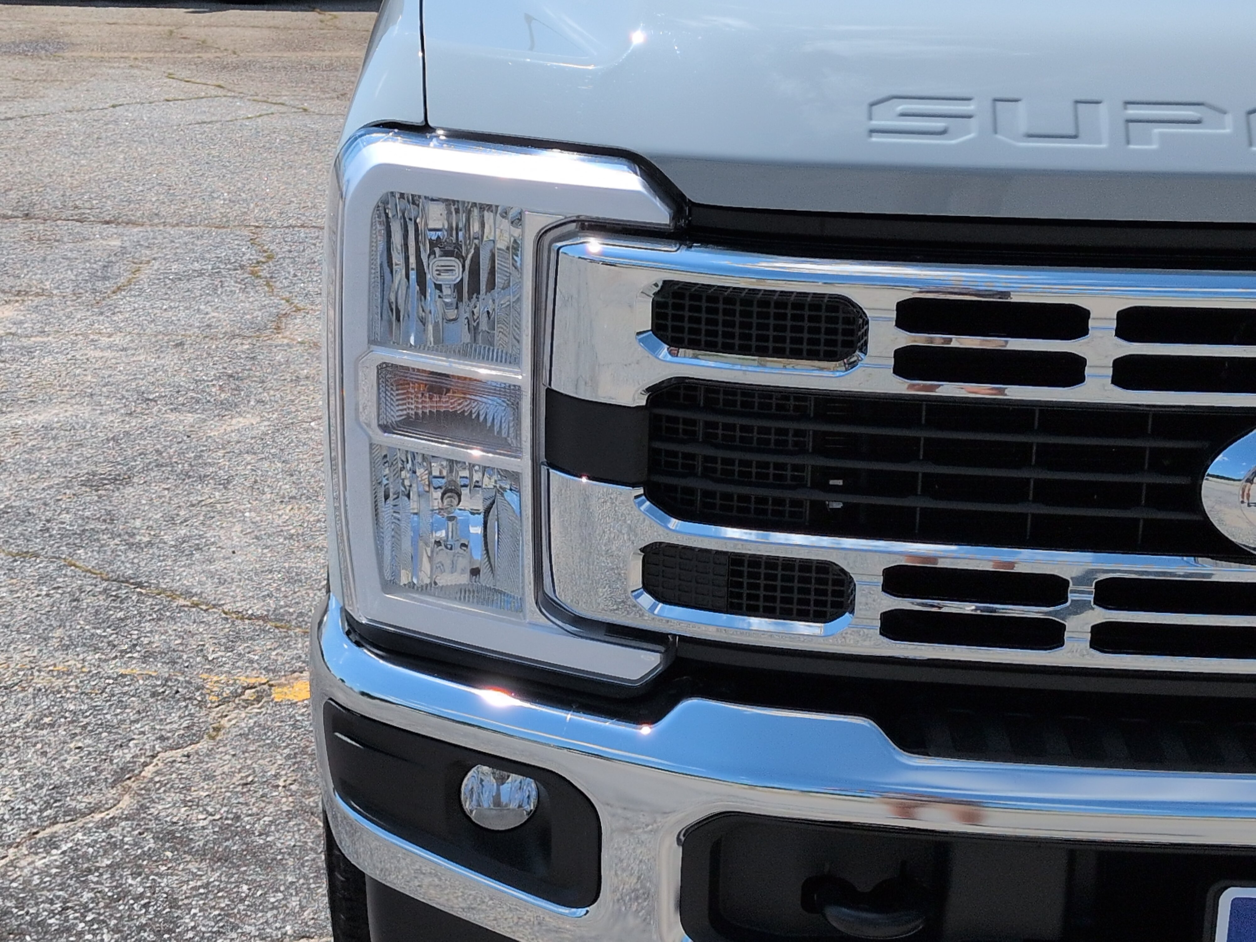 Certified 2025 Ford F250 XLT AWD/4WD image 8