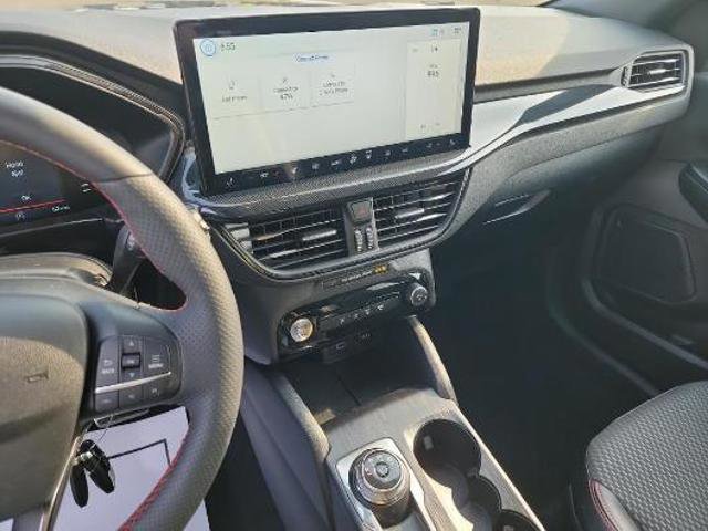 Certified 2023 Ford Escape ST-Line w/ Tech Pack #1 image 13