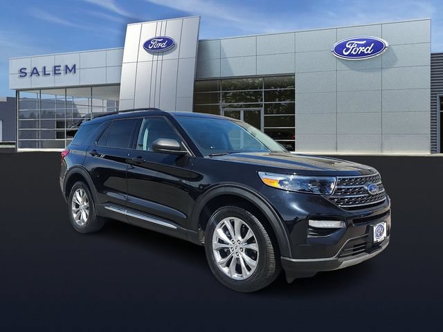 Certified 2022 Ford Explorer XLT w/ Equipment Group 202A AWD/4WD image 1