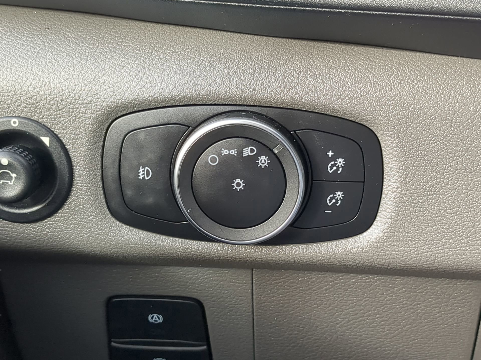 Certified 2024 Ford Transit 250 w/ Exterior Upgrade Package image 53