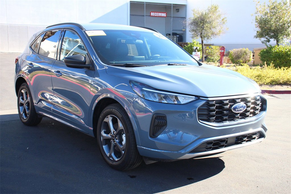 Certified 2024 Ford Escape ST-Line w/ Equipment Group 301A image 10