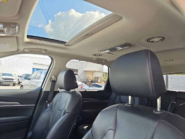 Used 2022 Kia Telluride EX w/ EX Premium Package FWD image 18