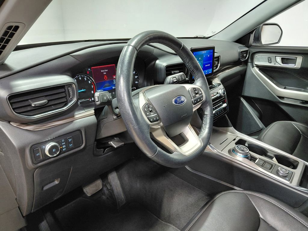 Certified 2022 Ford Explorer Limited AWD/4WD image 26
