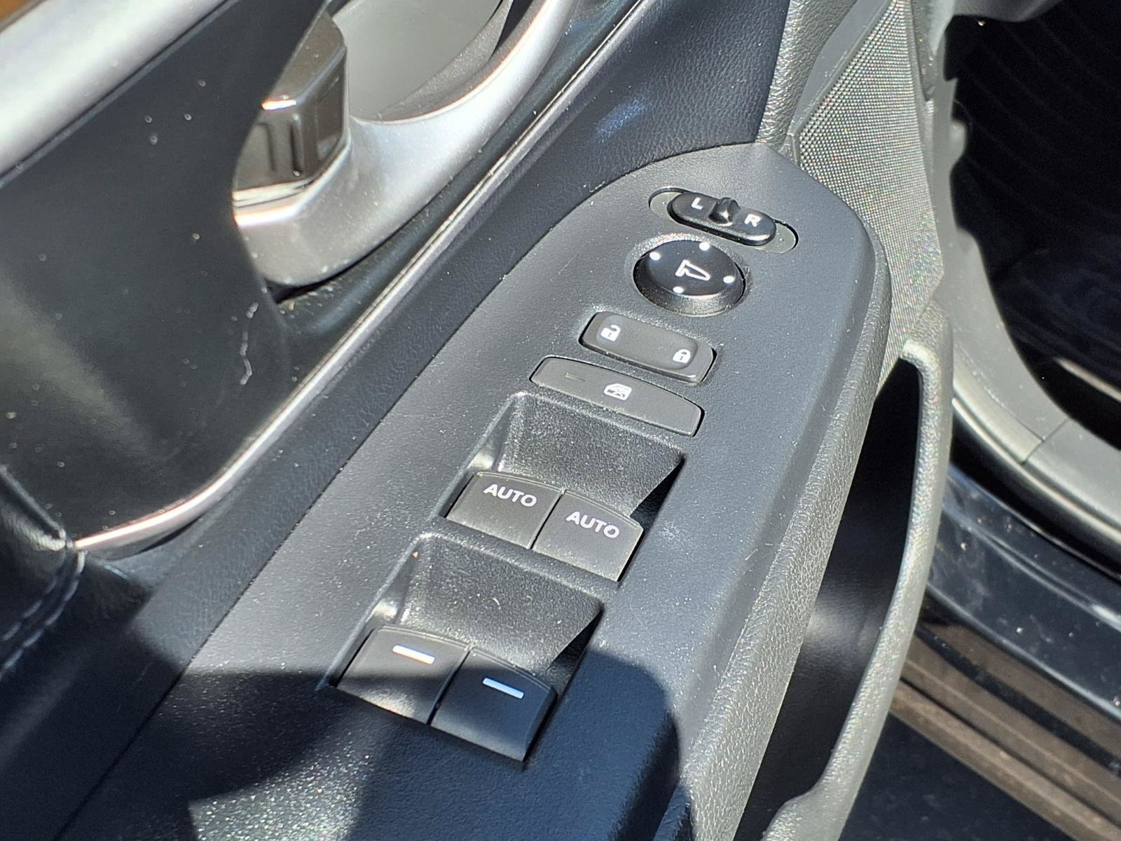 Used 2018 Honda CR-V EX-L image 21