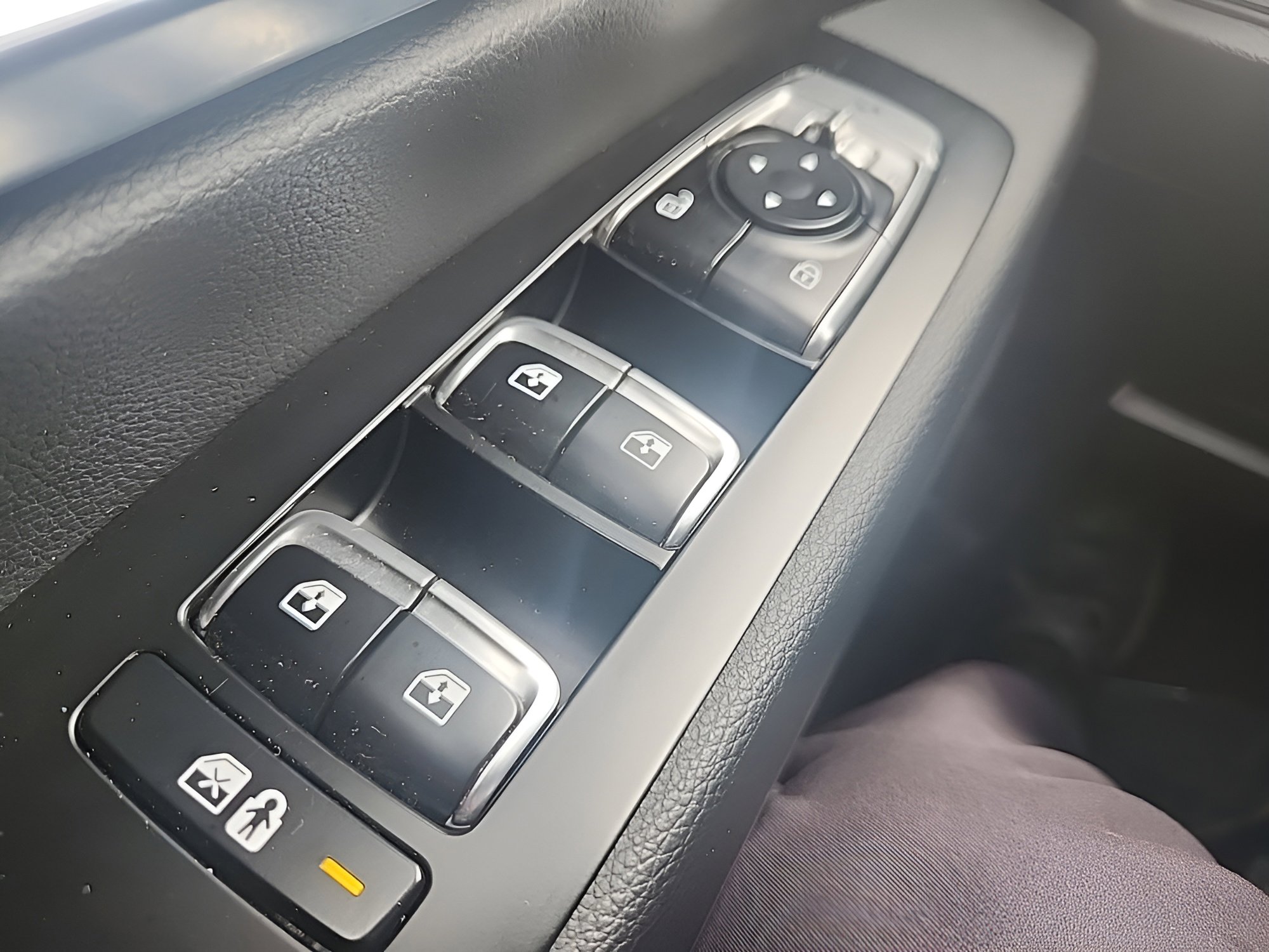 Used 2022 Kia Telluride EX w/ EX Premium Package image 16