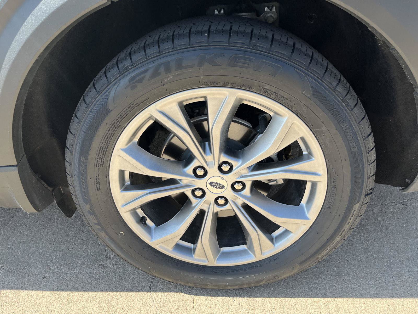Certified 2022 Ford Explorer Limited w/ Equipment Group 301A RWD image 9
