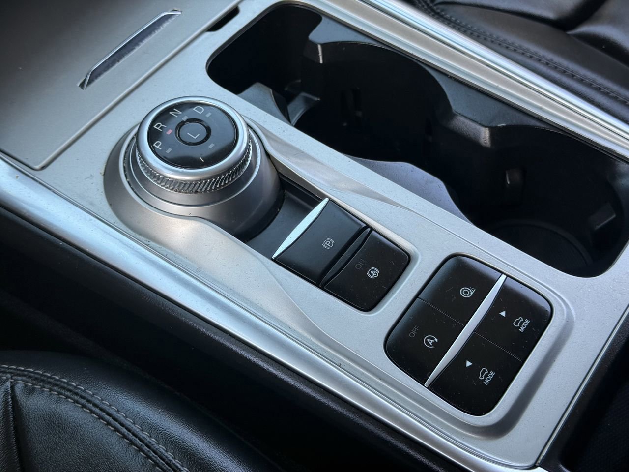 Certified 2021 Ford Explorer XLT w/ Equipment Group 202A image 22