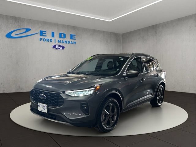 Certified 2025 Ford Escape ST-Line Select AWD/4WD image 5