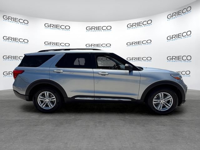 Certified 2020 Ford Explorer XLT w/ Equipment Group 202A RWD image 8