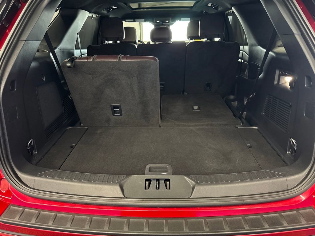 Certified 2025 Ford Explorer Platinum image 29