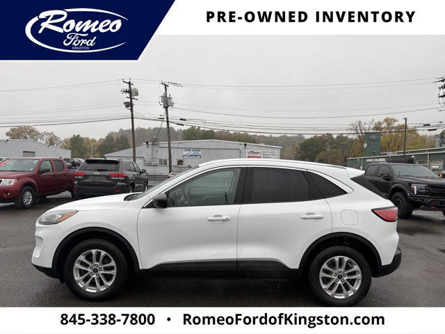 Certified 2022 Ford Escape SE w/ Cold Weather Package AWD/4WD image 8
