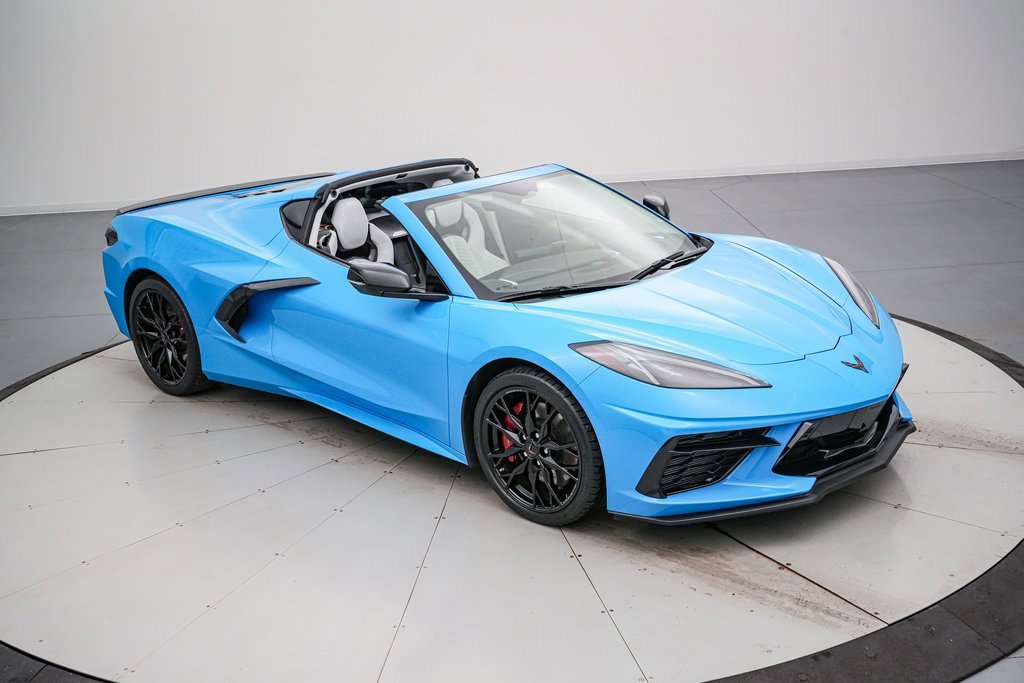 Used 2023 Chevrolet Corvette Stingray Premium Cpe w/ Z51 Performance Package image 2