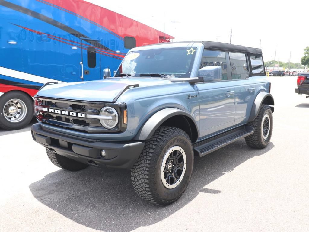 Certified 2025 Ford Bronco Outer Banks w/ Sasquatch Package AWD/4WD image 5