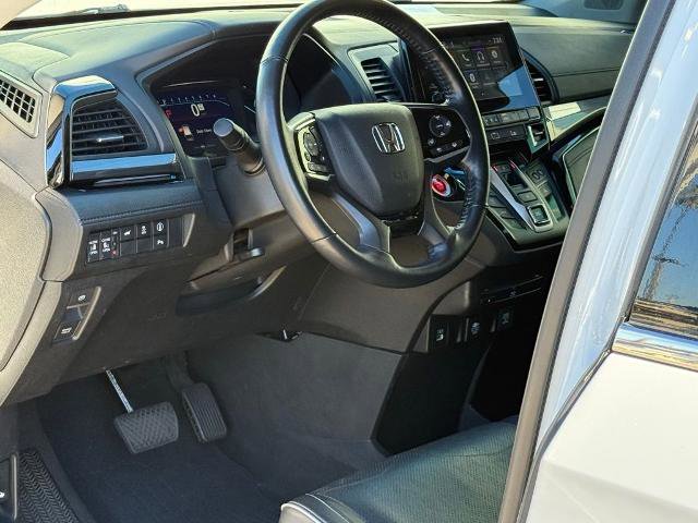 Used 2022 Honda Odyssey Elite image 7