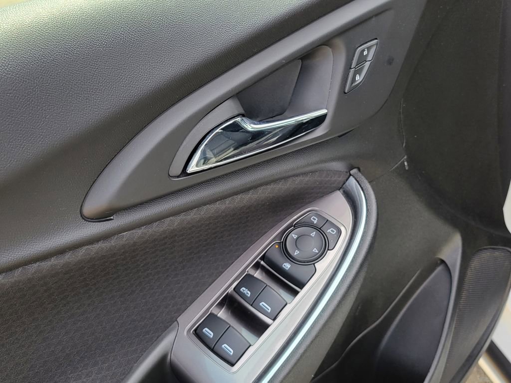 Used 2019 Chevrolet Malibu LT image 46