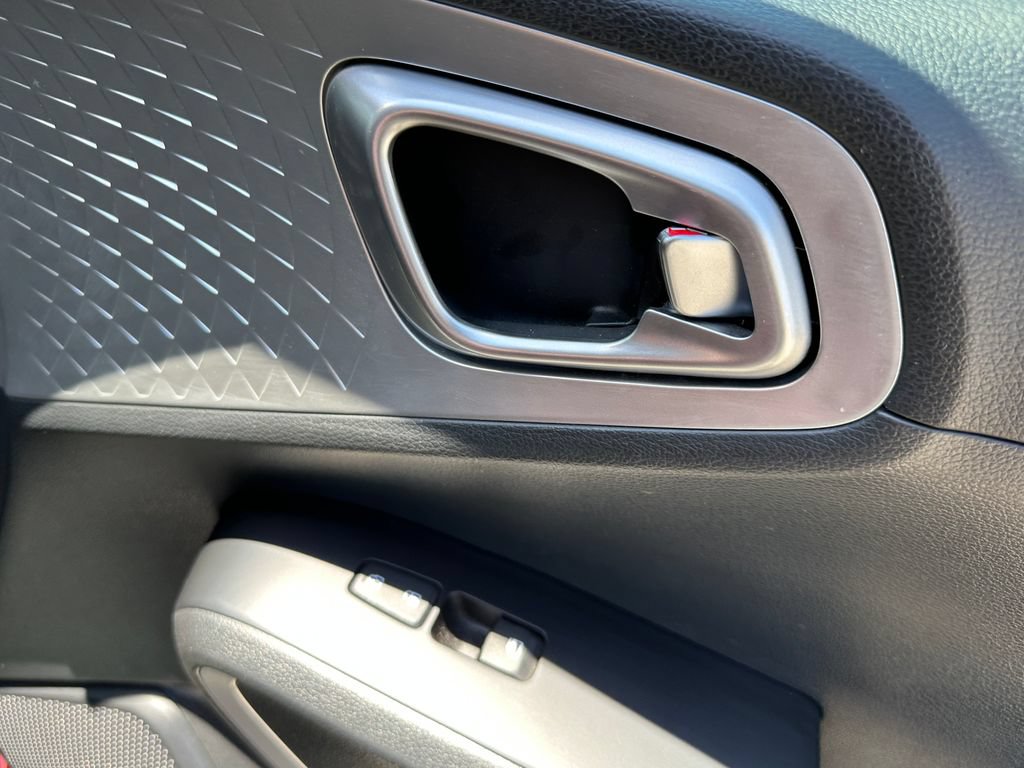 Used 2024 Kia Soul LX w/ Option Group 015 FWD image 18