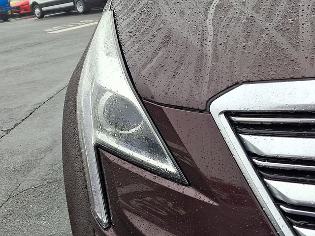 Used 2017 Cadillac XT5 Luxury w/ Driver Awareness Package image 9