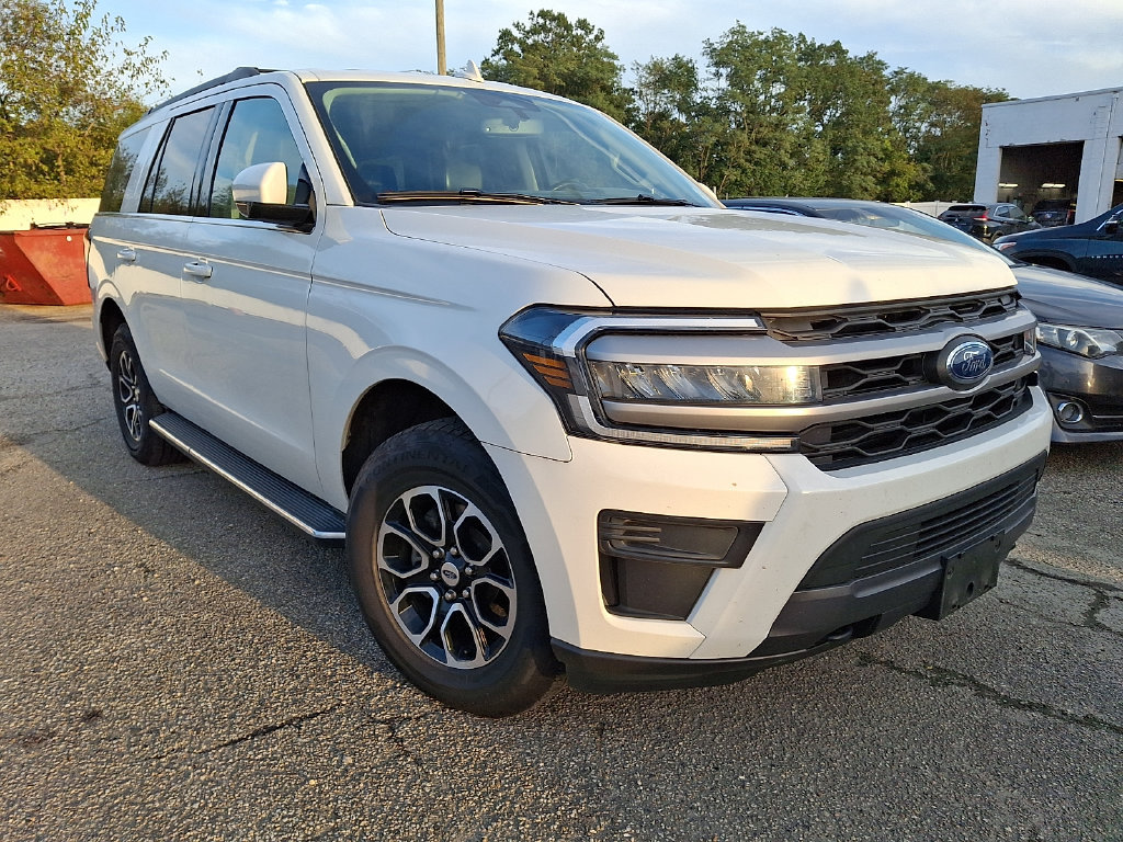 Certified 2022 Ford Expedition XLT AWD/4WD image 3