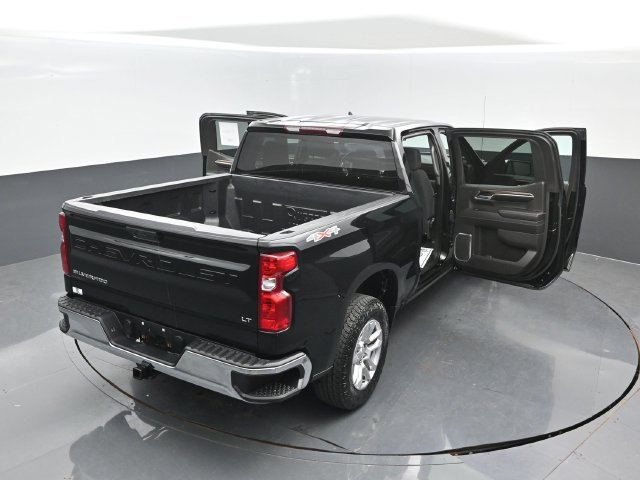 Used 2023 Chevrolet Silverado 1500 LT AWD/4WD image 24