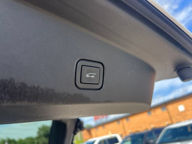 Used 2024 Cadillac Lyriq Sport AWD/4WD image 25