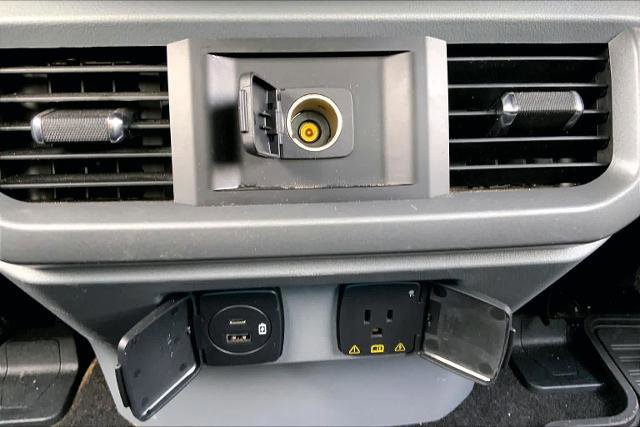 Certified 2022 Ford F150 XLT w/ Equipment Group 302A High image 31