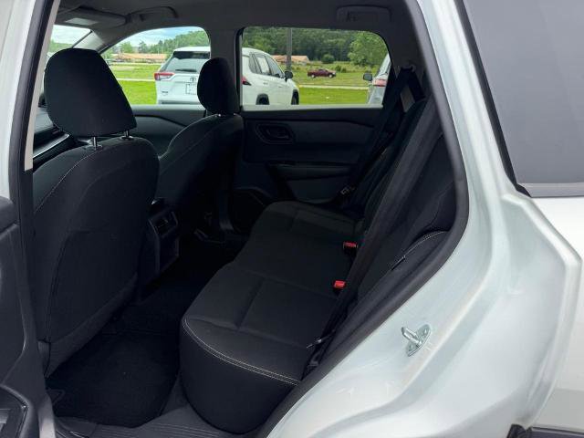 Used 2024 Nissan Rogue S FWD image 9