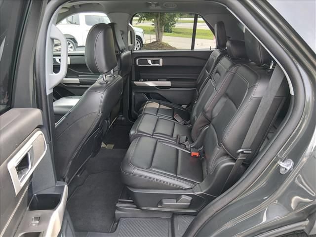 Certified 2023 Ford Explorer XLT w/ Equipment Group 202A AWD/4WD image 14