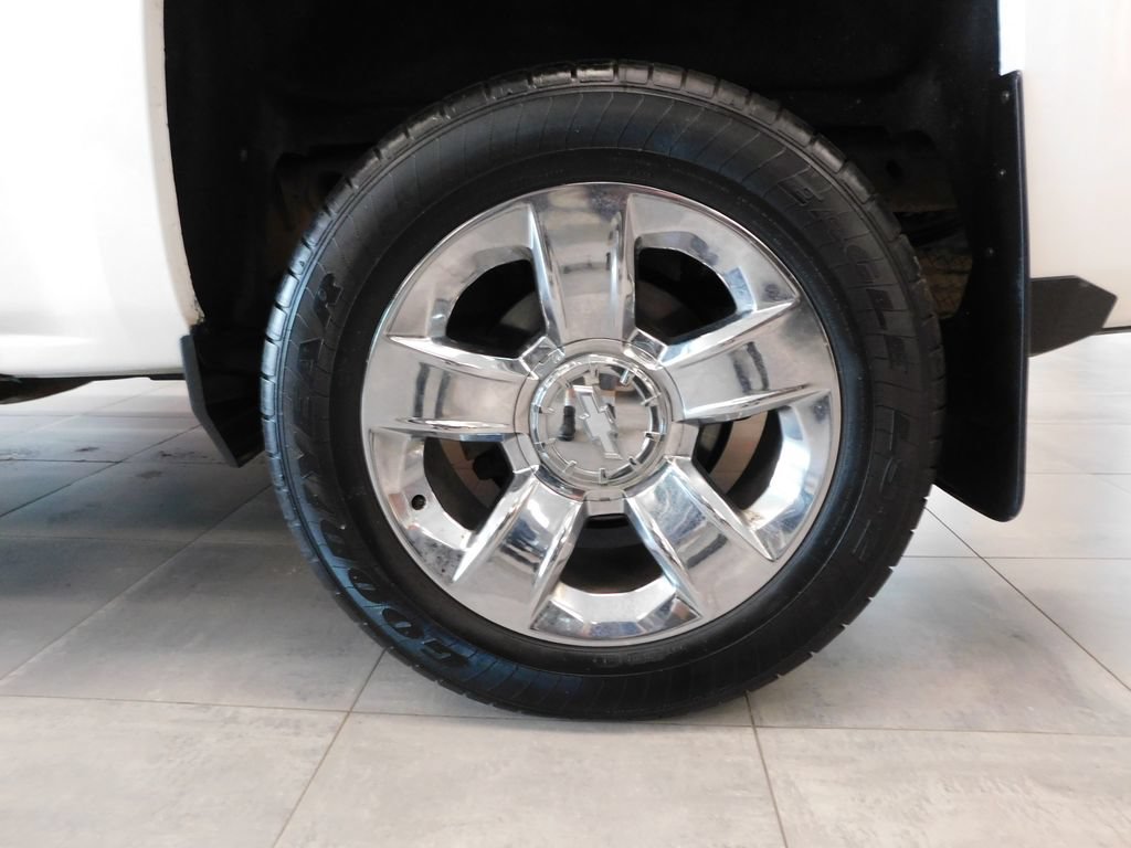Used 2018 Chevrolet Silverado 1500 LTZ w/ Sport Package AWD/4WD image 7
