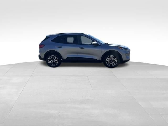 Certified 2022 Ford Escape SEL w/ Technology Package image 5