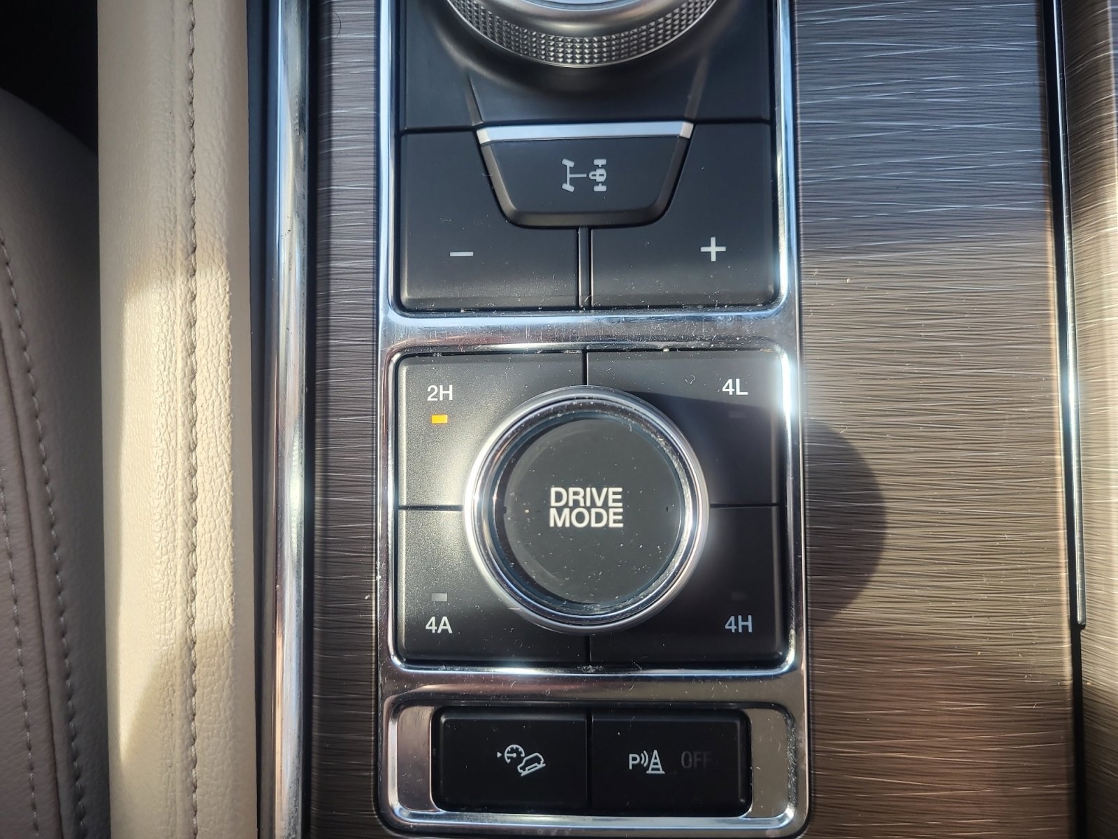 Certified 2024 Ford Expedition Max Limited w/ Excursion Package image 35