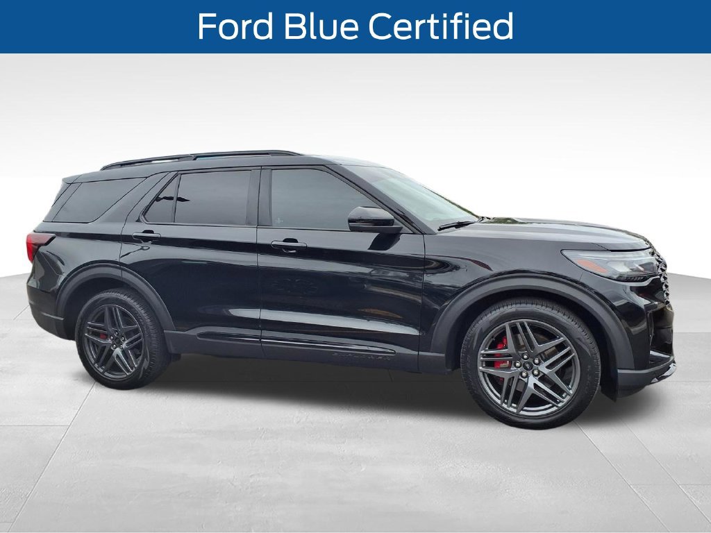 Certified 2025 Ford Explorer ST AWD/4WD image 2