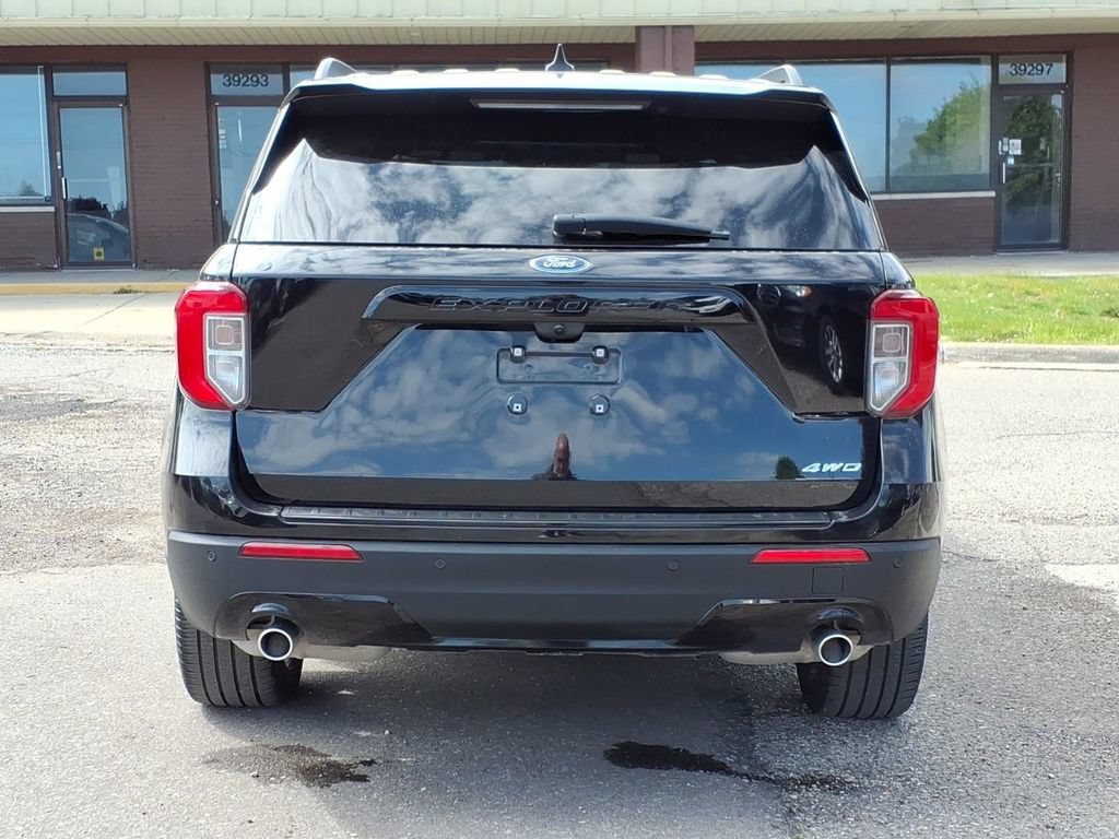 Certified 2023 Ford Explorer ST-Line AWD/4WD image 4