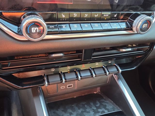 Used 2024 GMC Canyon Elevation w/ Convenience Package image 20