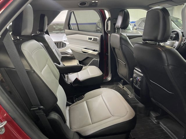Certified 2021 Ford Explorer XLT w/ Equipment Group 202A image 19