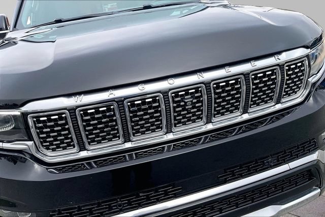 Used 2022 Jeep Grand Wagoneer Series II AWD/4WD image 31